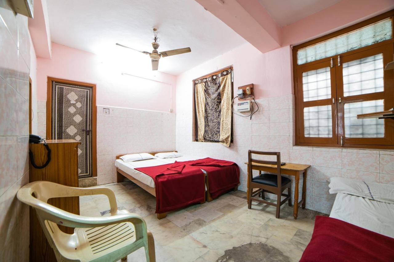 Hotel O Sree Radha Lodge Near Snow World Secundurabad Exterior foto