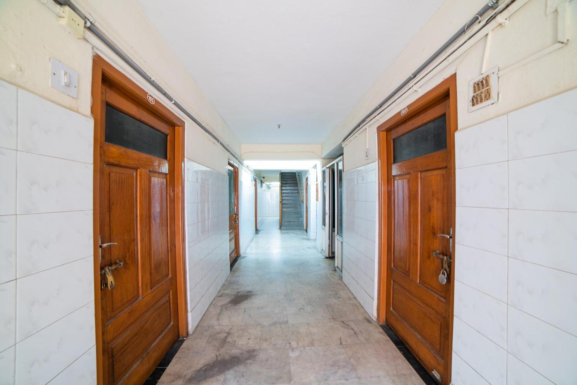 Hotel O Sree Radha Lodge Near Snow World Secundurabad Exterior foto